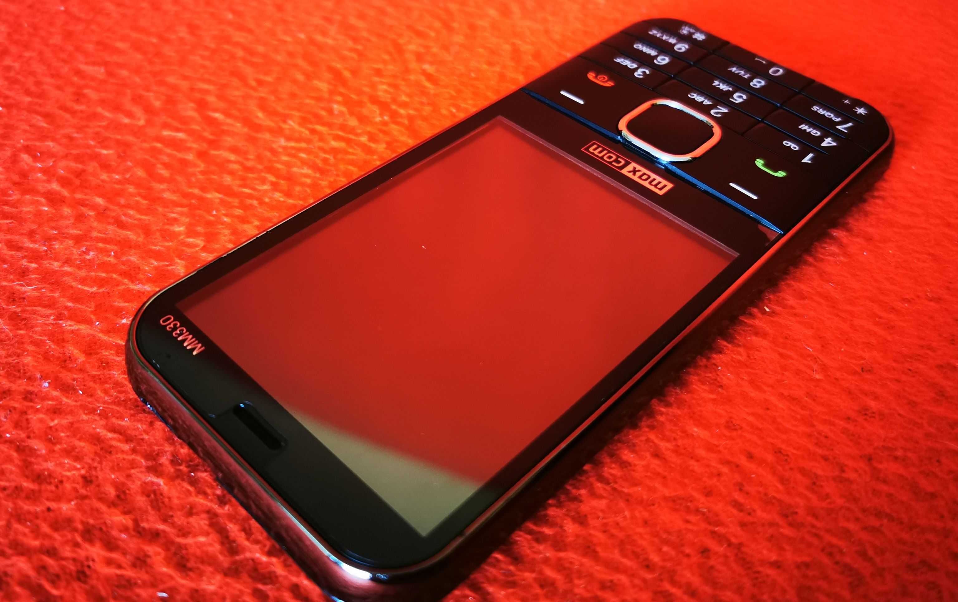 Telefon Maxcom MM-330