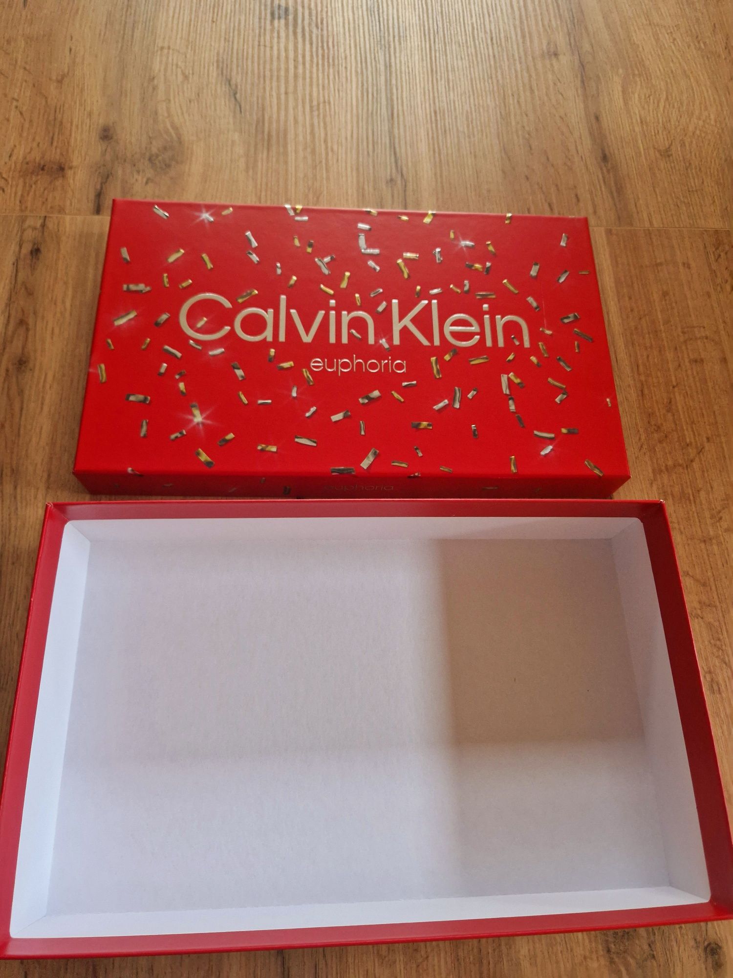 Pudełko Calvin Klein + gratis