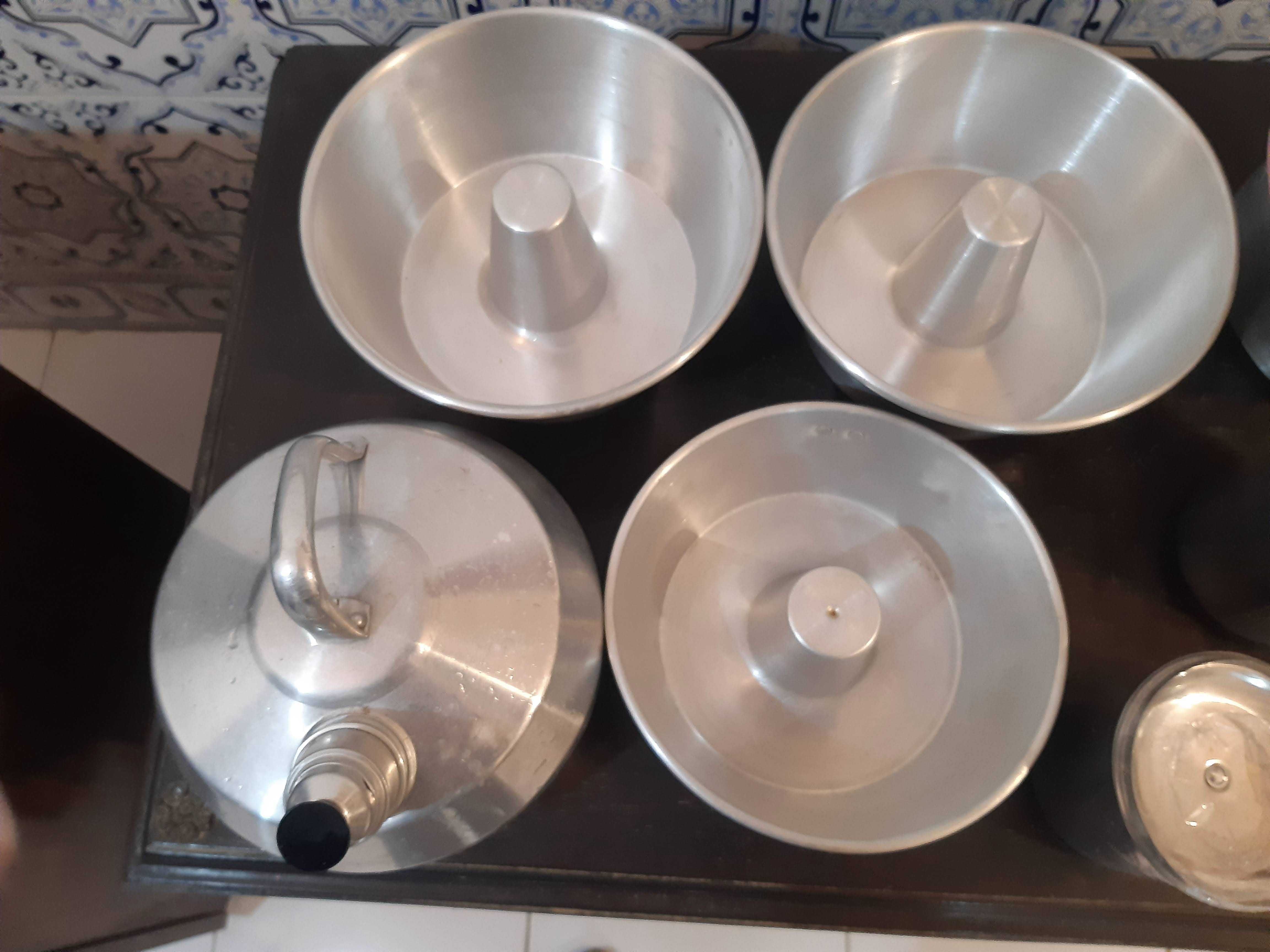 Conjunto 3 formas+chaleira+2panelas+2cafeteiras+2copos,aluminio, novos