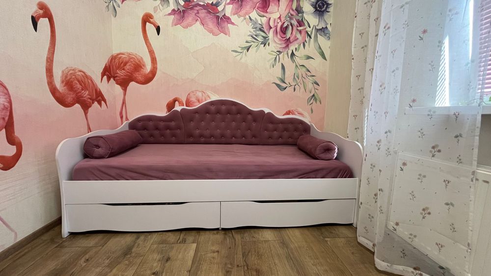 Ліжко дитяче для дівчинки