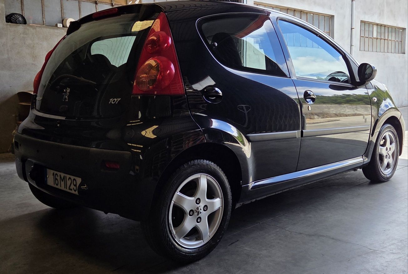 Vendo Peugeot 107 Black Edition