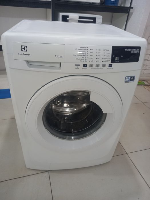 НАЙНИЖЧІ ЦІНИ. ВЕЛИКИЙ ВИБІР. Пральна машина Electrolux 7 kg. DlRQ