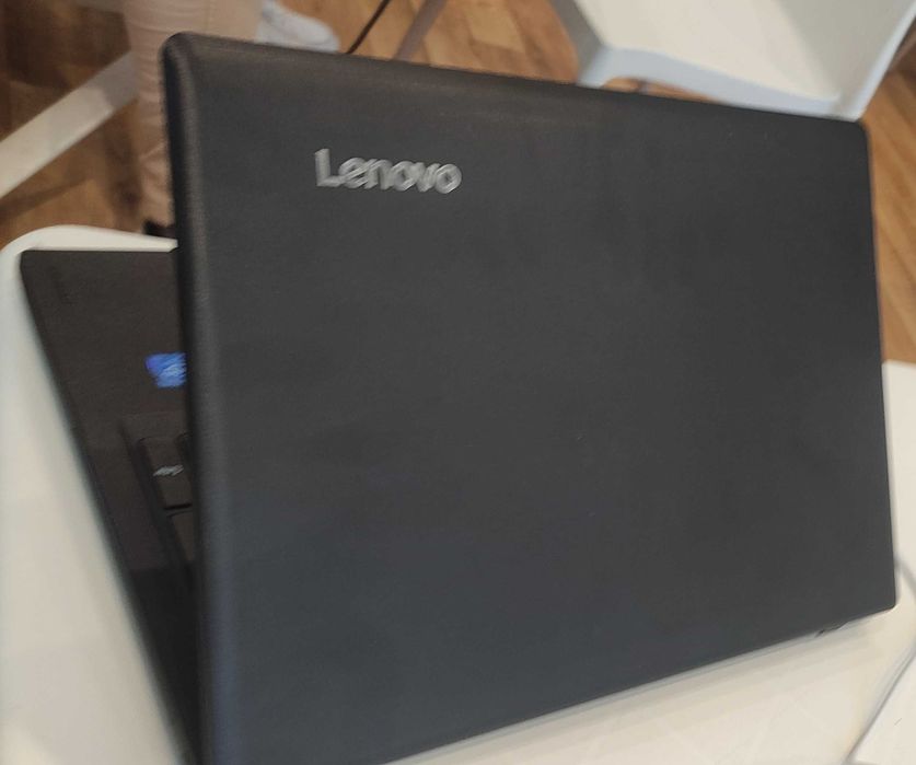 Portátil Lenovo ideapad 110