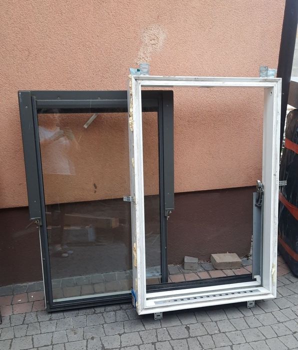 Okno dachowe PCV Fakro 78x118