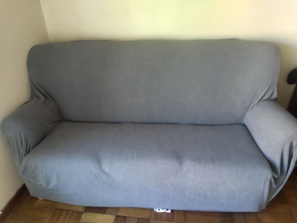 Sofá de 3 lugares (com cama)