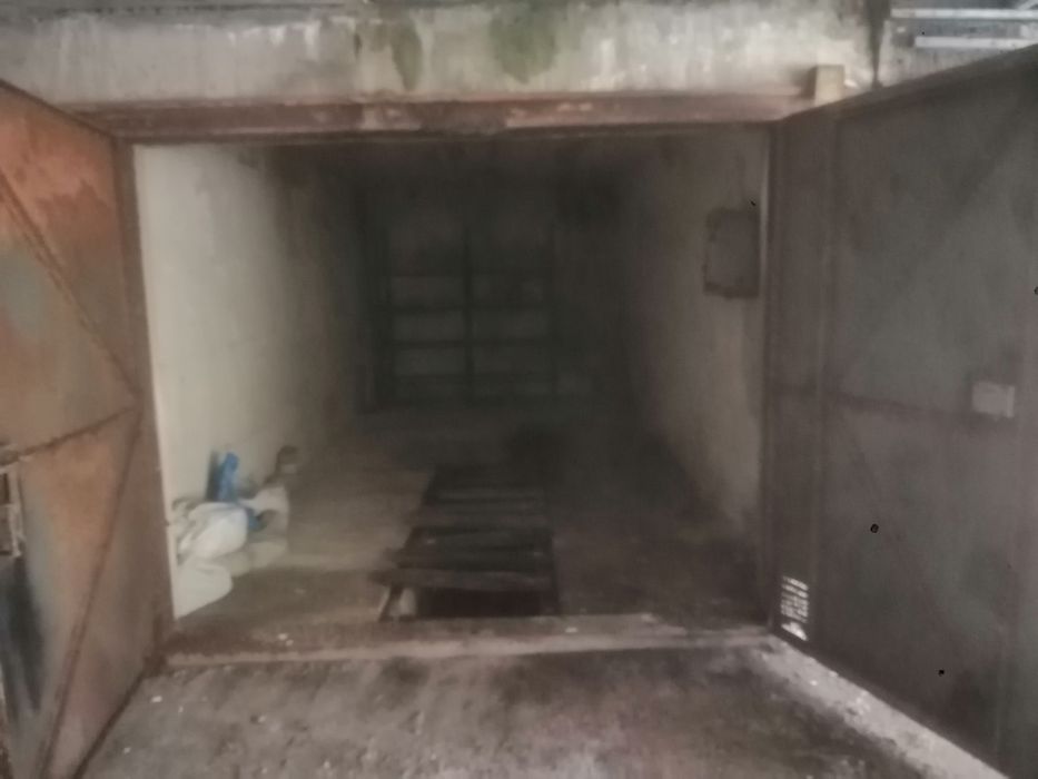 Гараж капитальный 40 м.кв с подвалом по периметру