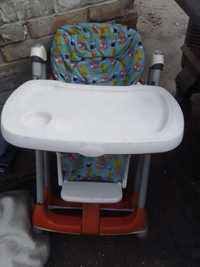 Продам крісло столик для годування дитини.