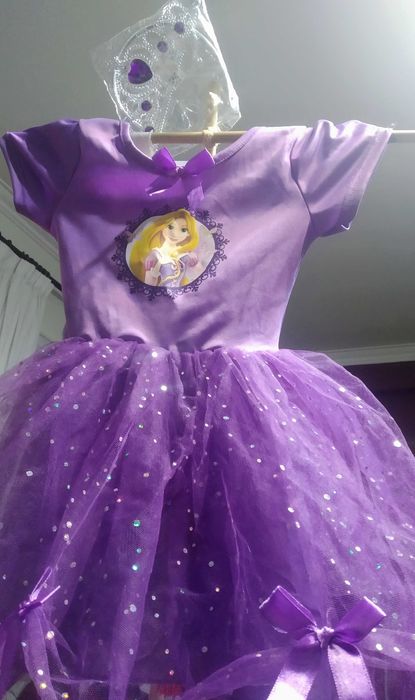 Lote Rapunzel Disney Princess Bailarina Vestido de tule e coroa