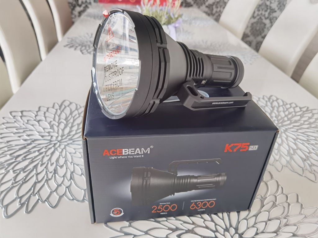 Latarka Acebeam K75 2.0 + 4 ogniwa Acebeam