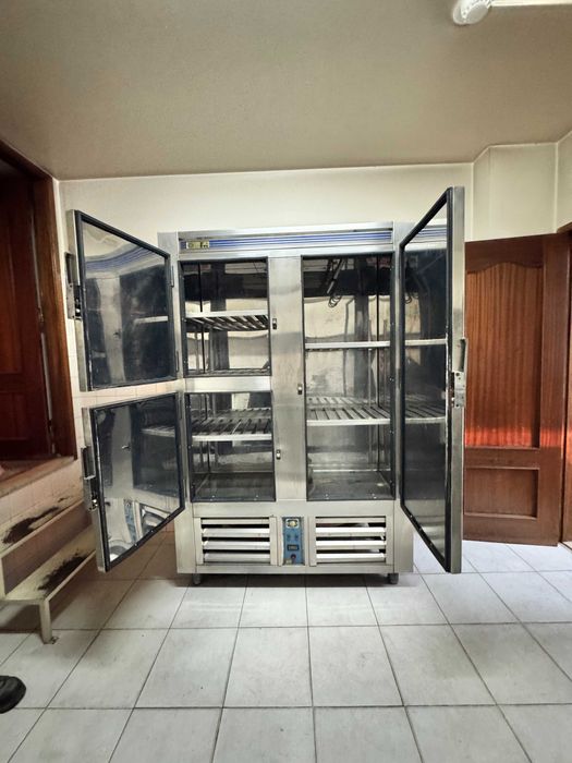 Frigorífico industrial inox — 1,86 m altura