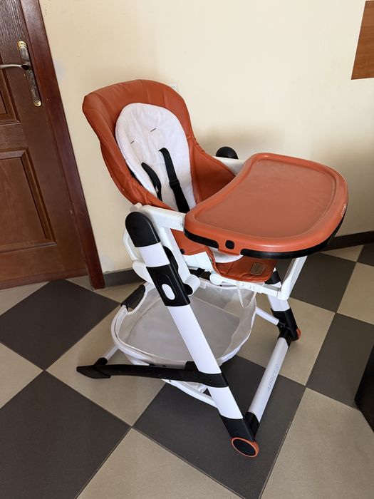 стільчик для годування Apricus (Carrello)