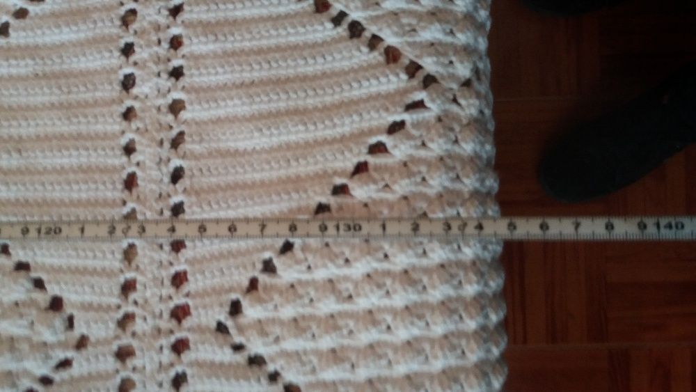 Colcha de renda feita à mão