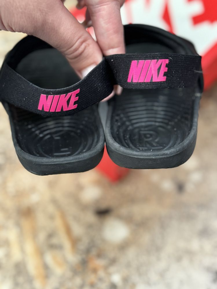 Сандали Nike 8C