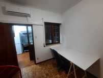 Aluga-se quarto a estudante. Despesas incluidas. Contrato e recibo.