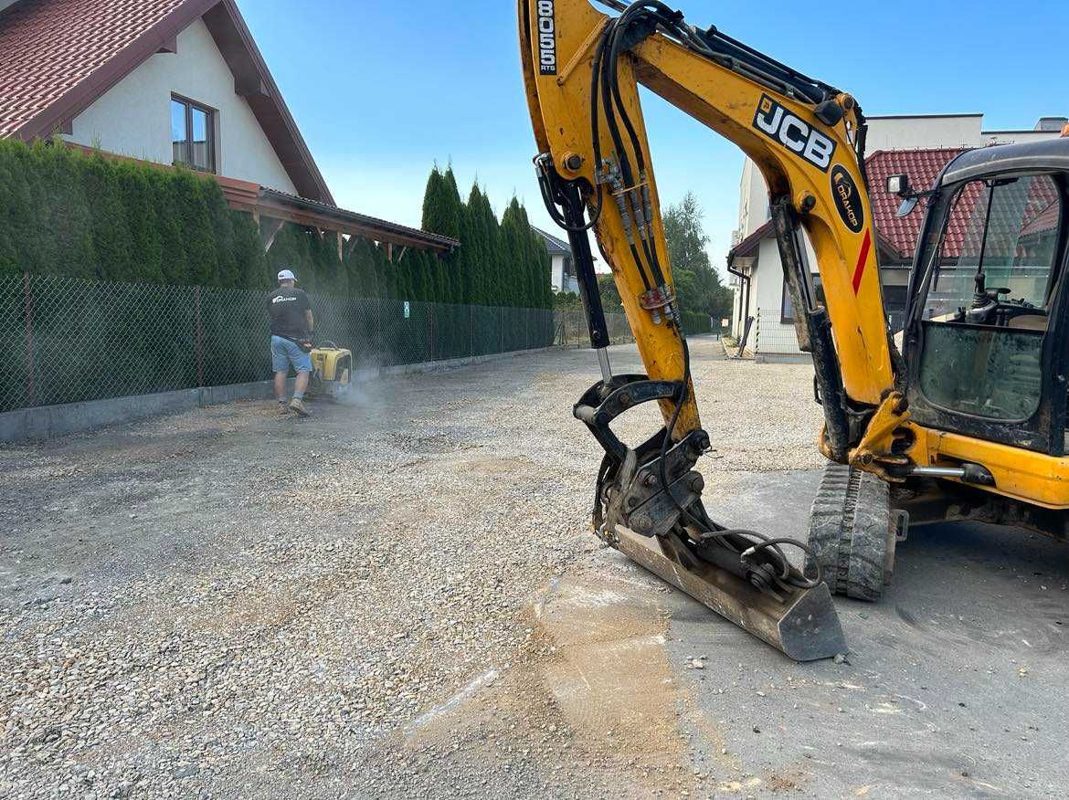 Minikoparka wozidło koparka kamień piasek beton wywrotka