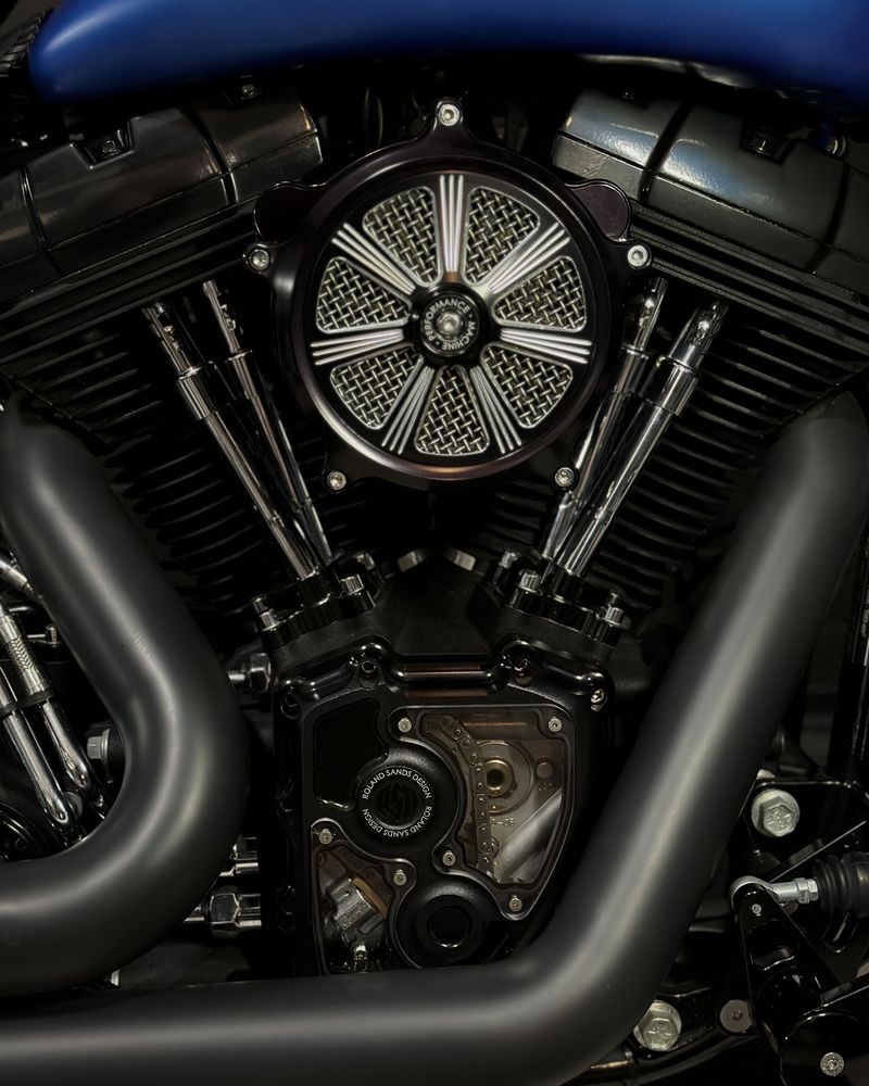 Harley-Davidson Cross-Bones Edição Especial