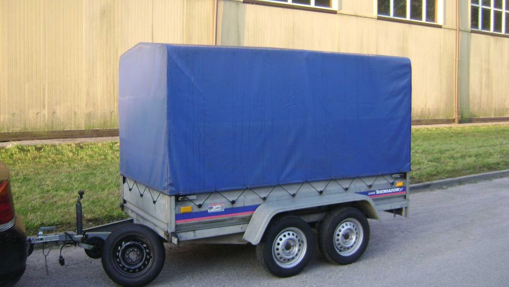 Przyczepka przyczepa dwuosiowa zarejestrowana 270x133 z plandeka