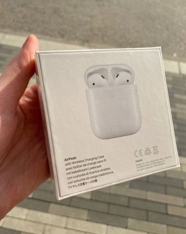 Нові навушники Apple Airpods 2 з бездротовим кейсом