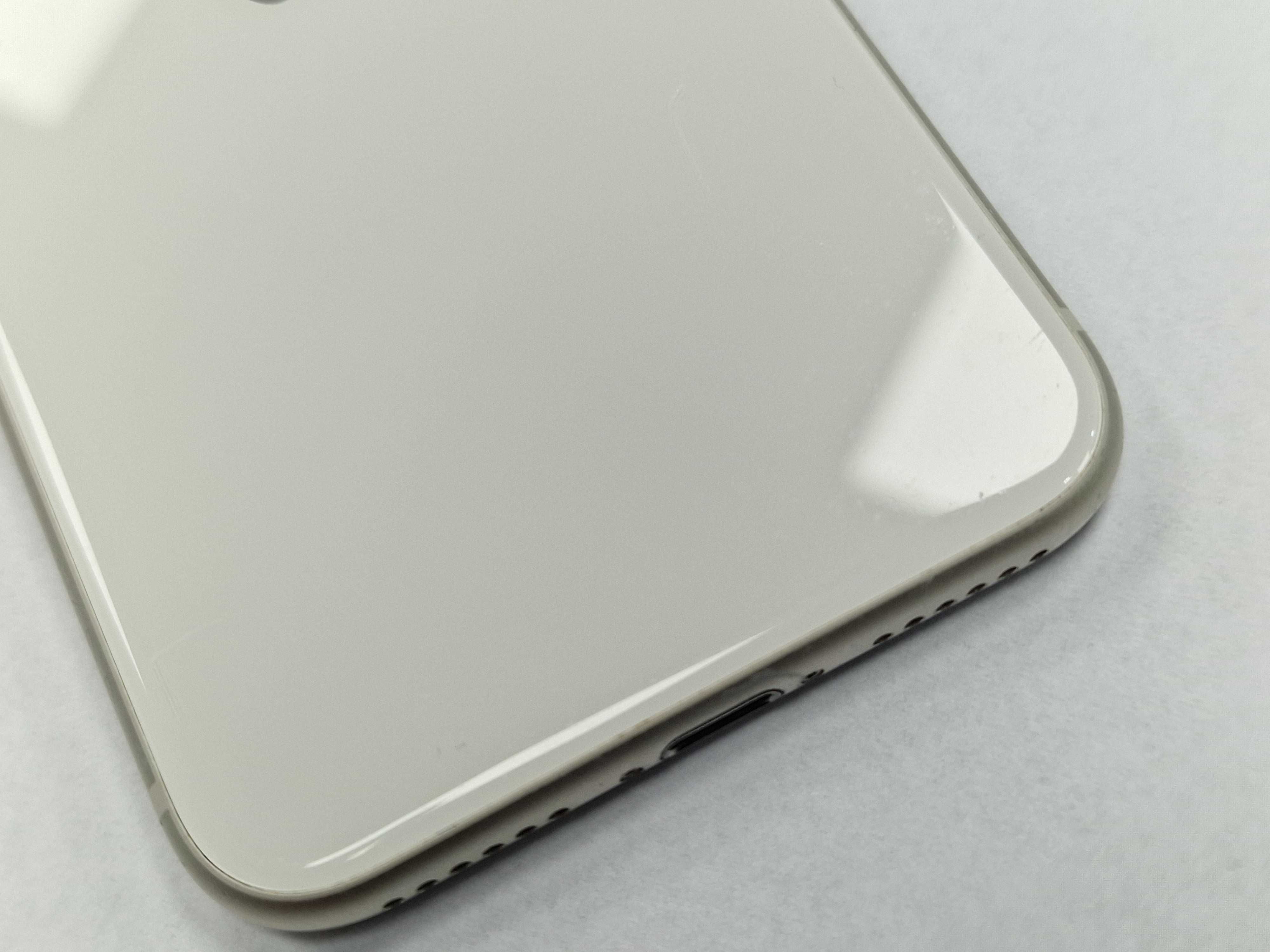 Iphone SE 2022 5G/ 128GB/ Starlight/ BAT 73%/ charczy górny głośnik