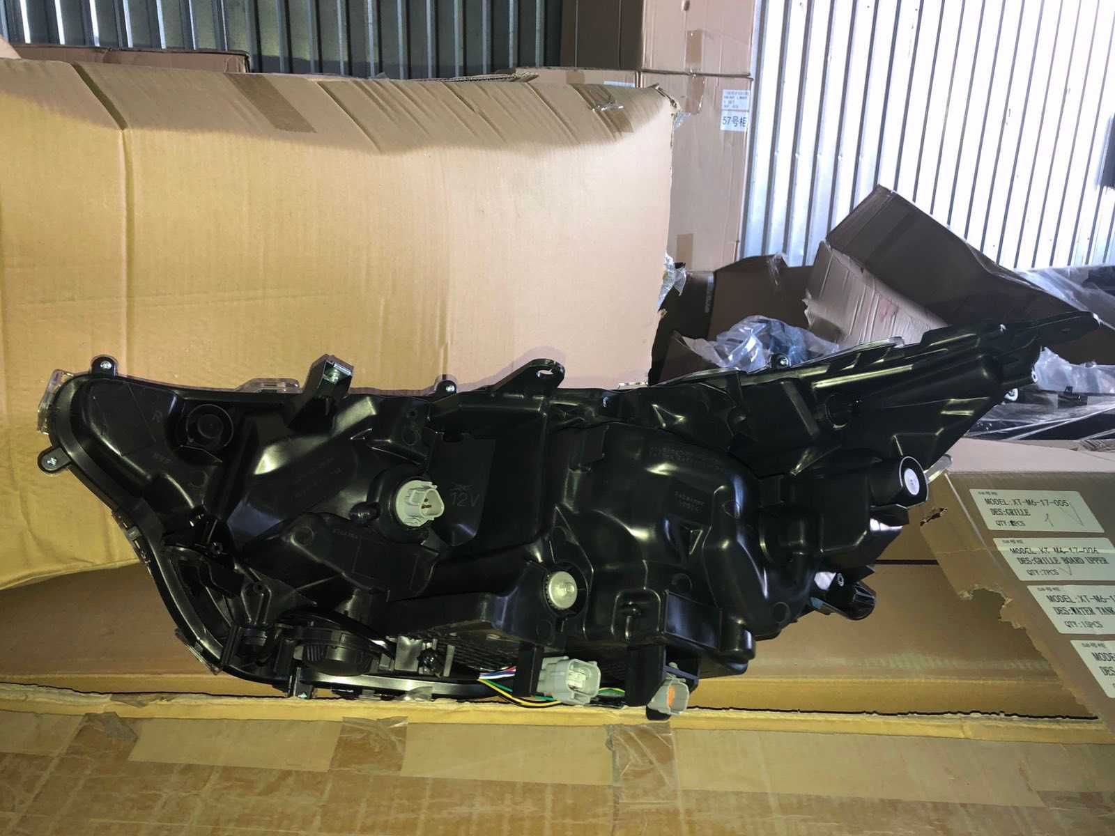 Toyota Rav4 Фара левая гибрид  2019 2020 2021  81150-0R162