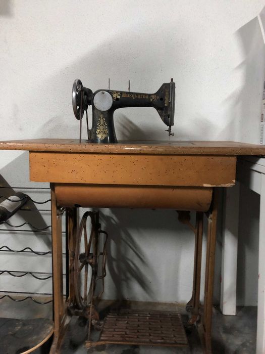 Maquina costura Husqvarna