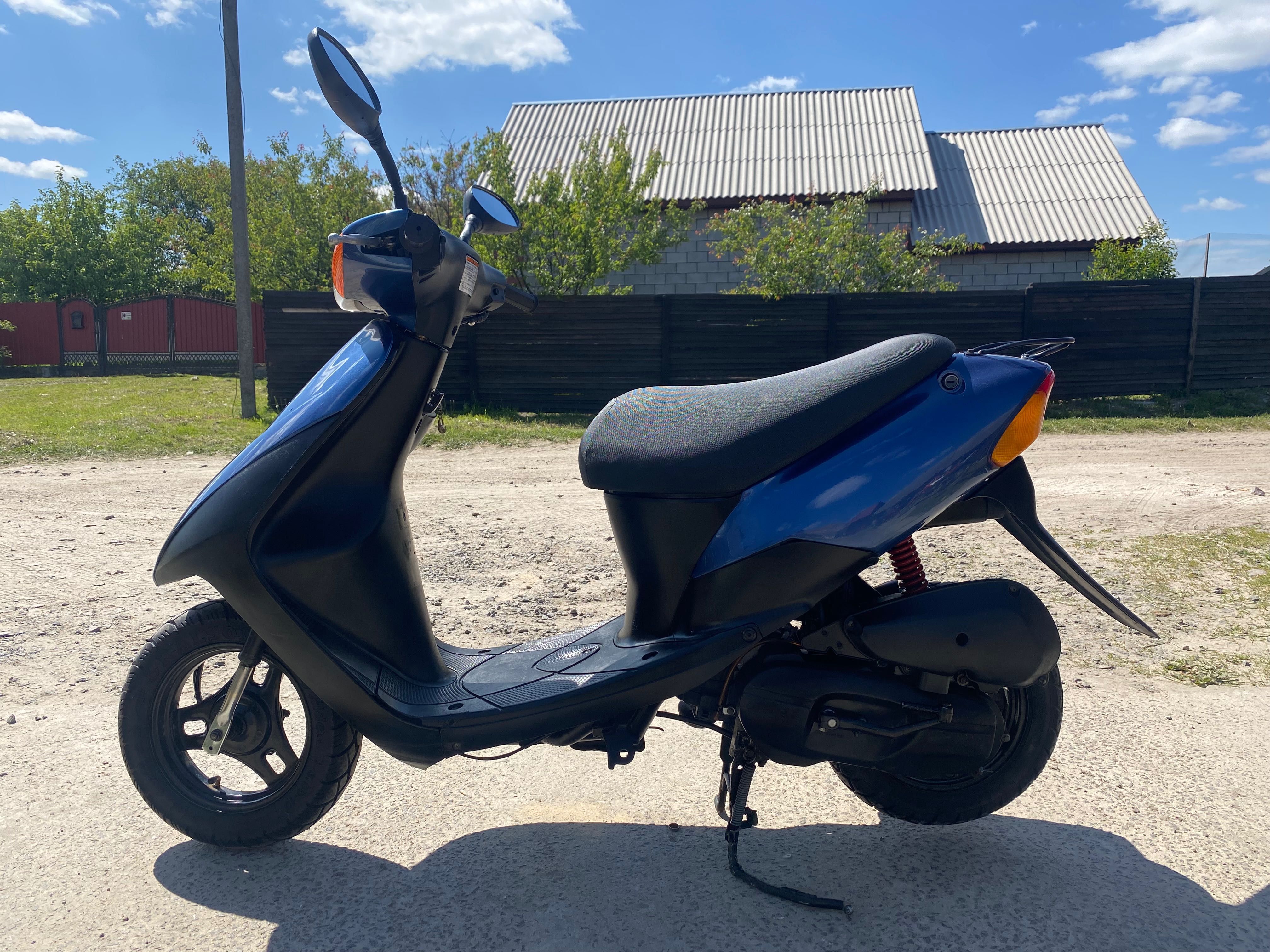 Продам скутер Suzuki Lets 2