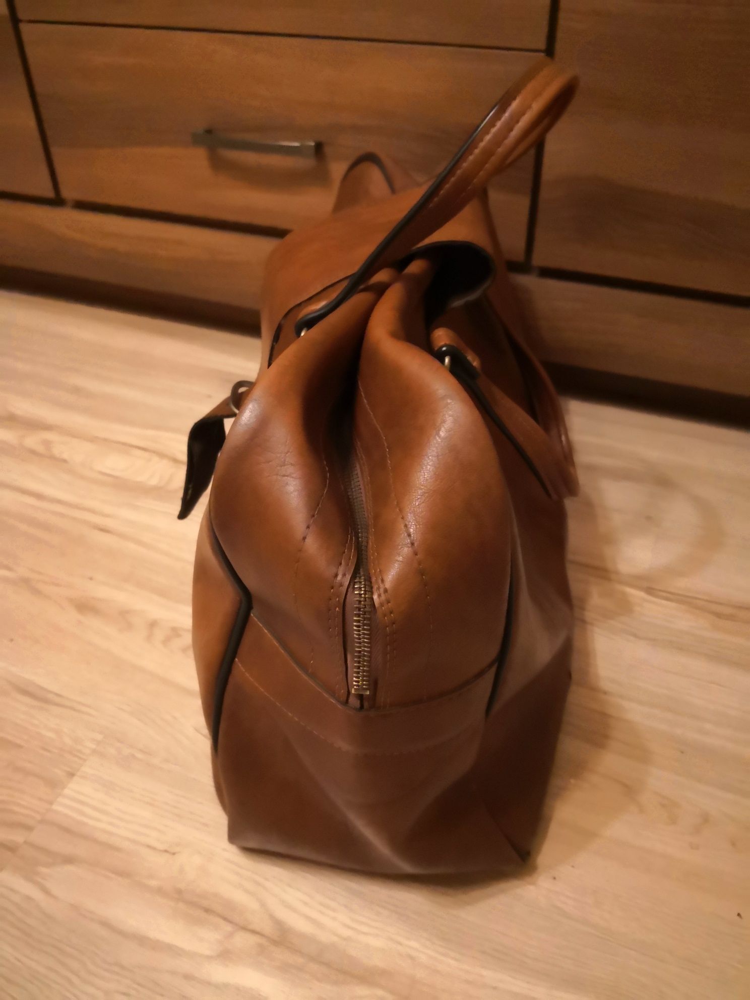 Torba, walizka w stylu PRL