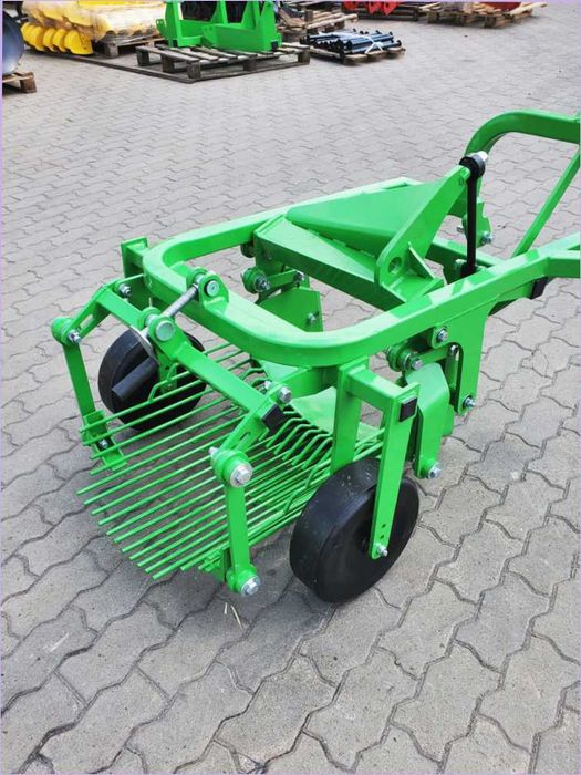 ДУЖЕ ХОРОША - Картоплекопалка вібраційна однорядна, картоплекопачка