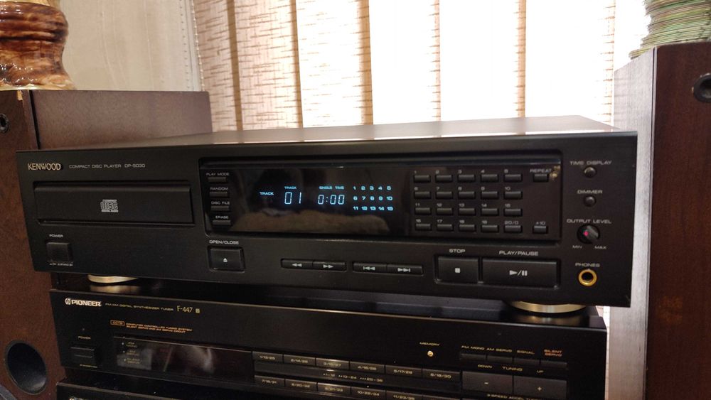 Сд проигрываель Kenwood DP-5030.Состояние.Звук !