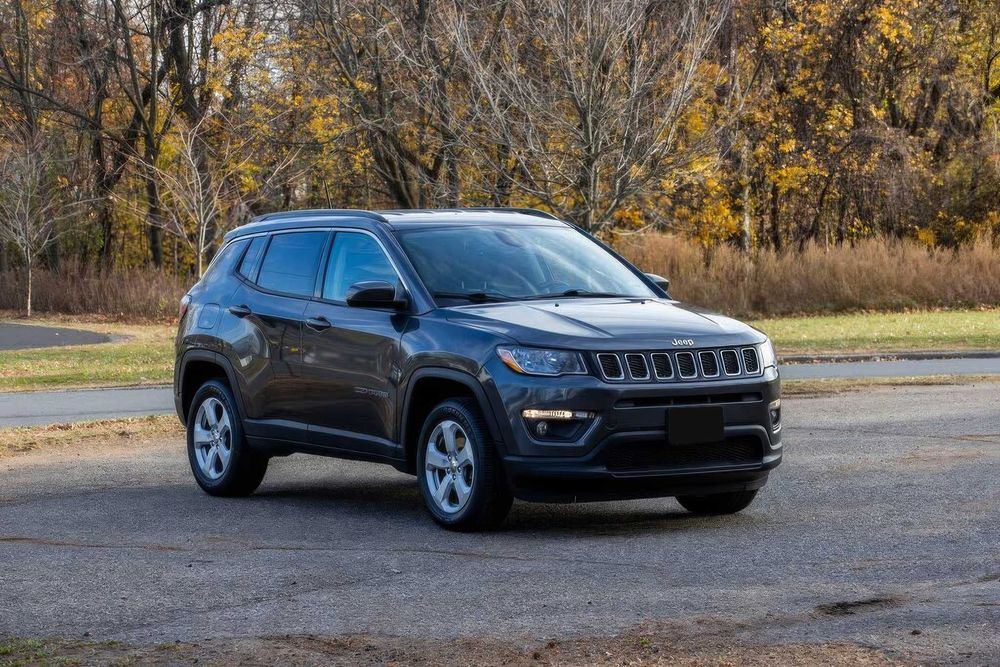 Jeep Compass Latitude      2019