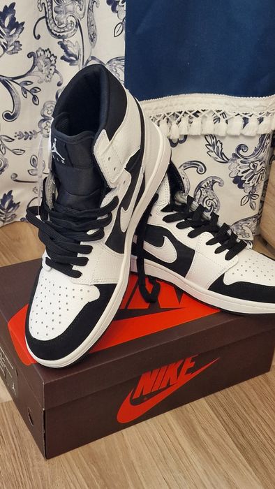 Кросівки Nike Air Jordan 1 Retro High