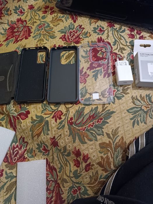 Продаються чехлы ( накладки ) на смартфоны Xiaomi