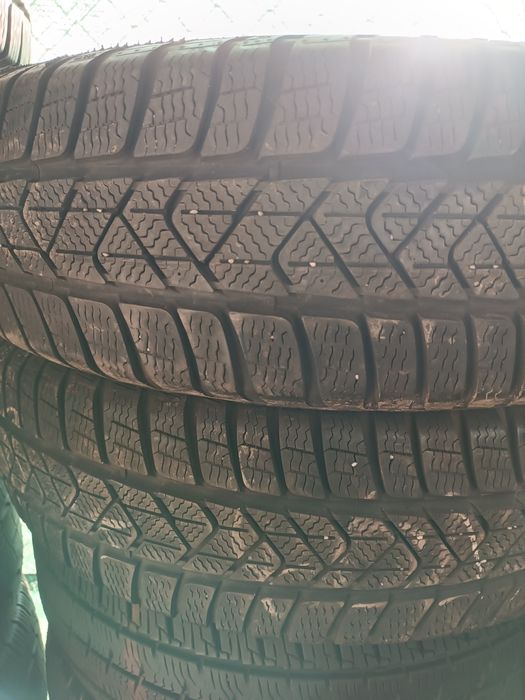 Шини зима Pirelli 195/55/20 7mm 2017р. 2шт.