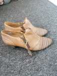 Buty damskie.                .