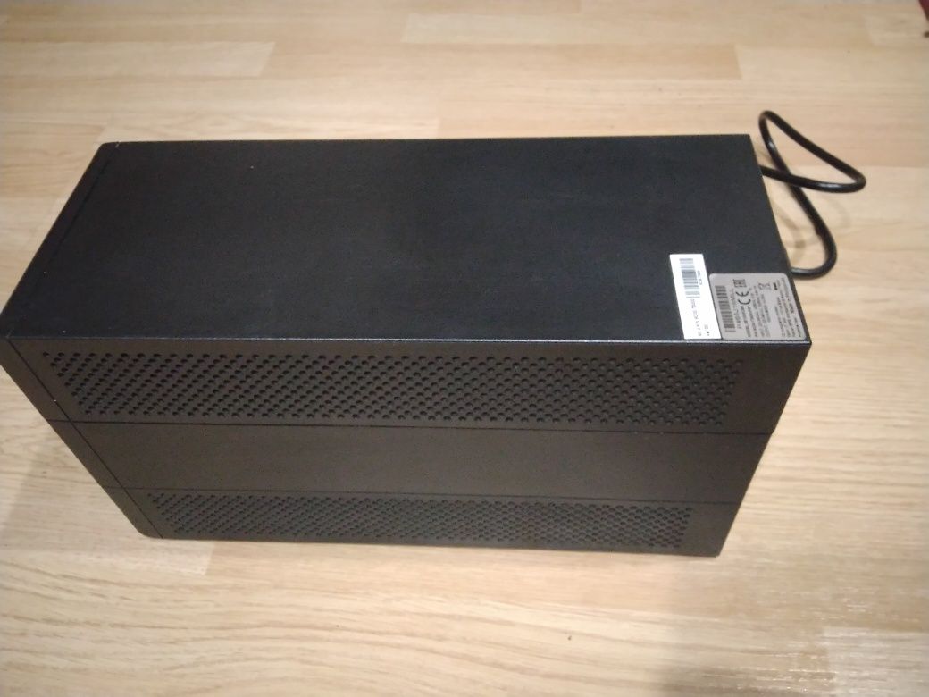 ИБП, бесперебойник EATON 5E 1500i USB
