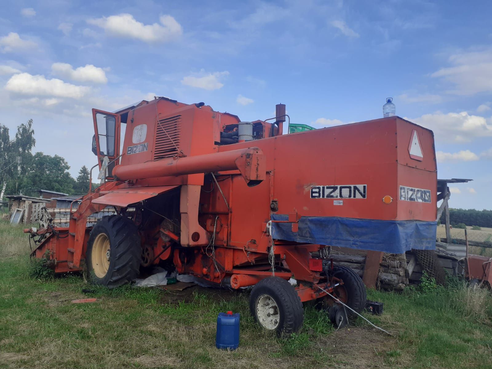 Kombajn zbożowy Bizon 5040 na części lub w całości
