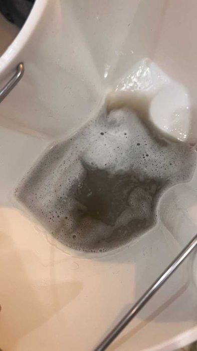 Хімчистка м’яких меблів Київ. Виїзд до дому. Дивани, крісла, матраци