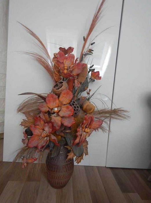 Kompozycja z suszonych i sztucznych kwiatów w wazonie 117cm