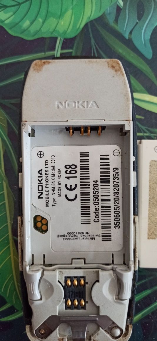 Nokia 3310 włącza się