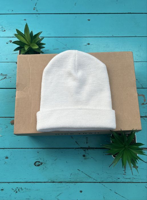 Шапка NIKE Swoosh Beanie, One Size, винтажная шапка Nike, белая шапка