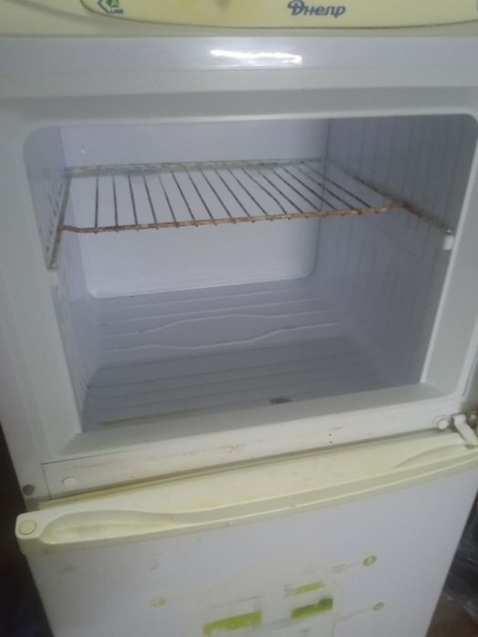 Продам холодильник