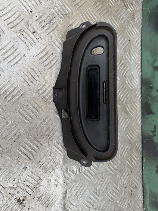 дисплей zegarek renault scenic i p8200028364a