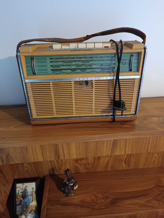 Vendo rádio Philips em estado razoável