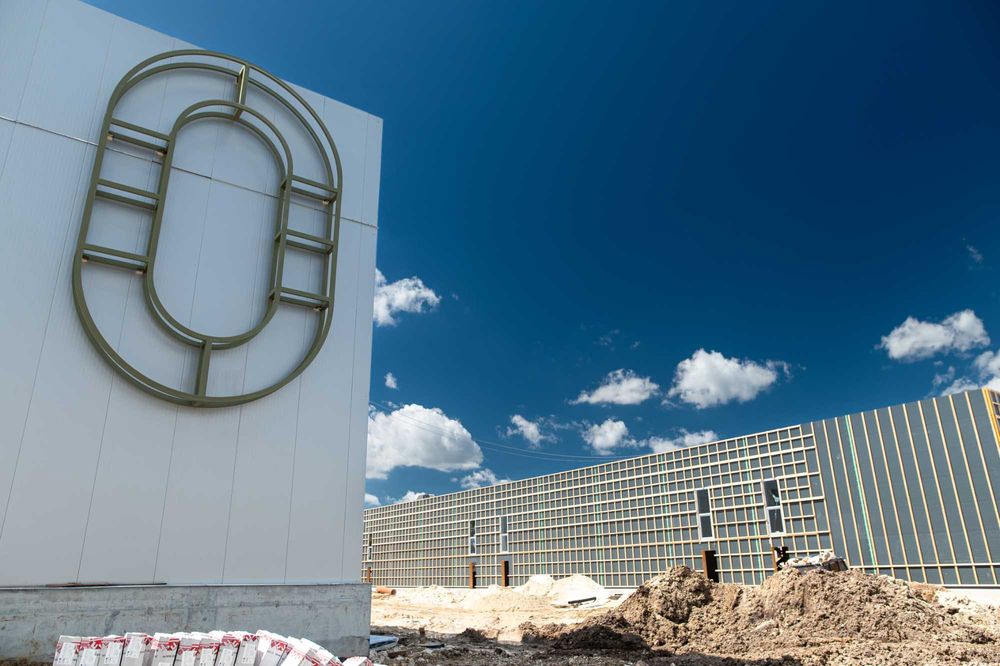 Новий склад 654 м² в ЛЦ PERETYN (поряд з митницею) у Львові