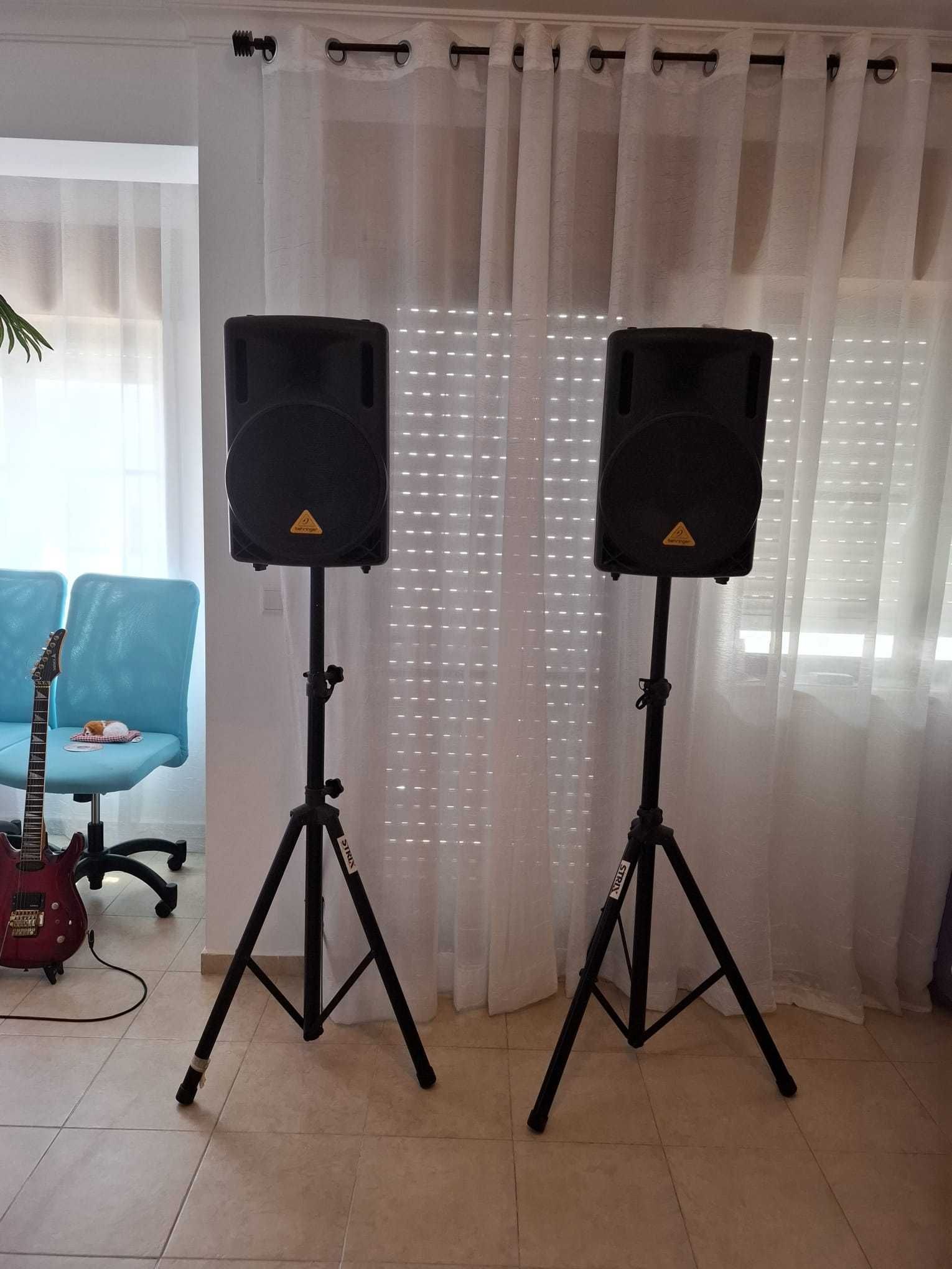 2 Colunas ativas Behringer 350€ (+ Suporte: 30€)