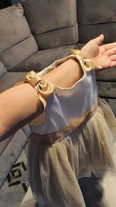 Cudna sukienka na święta sylwestra chrzciny 74 80 dla dziecka jak nowa