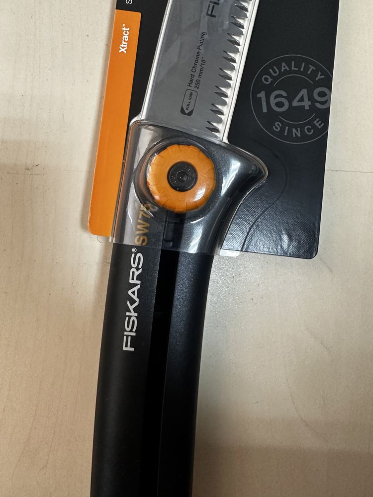 Пила Fiskars SW75 (22 cm)