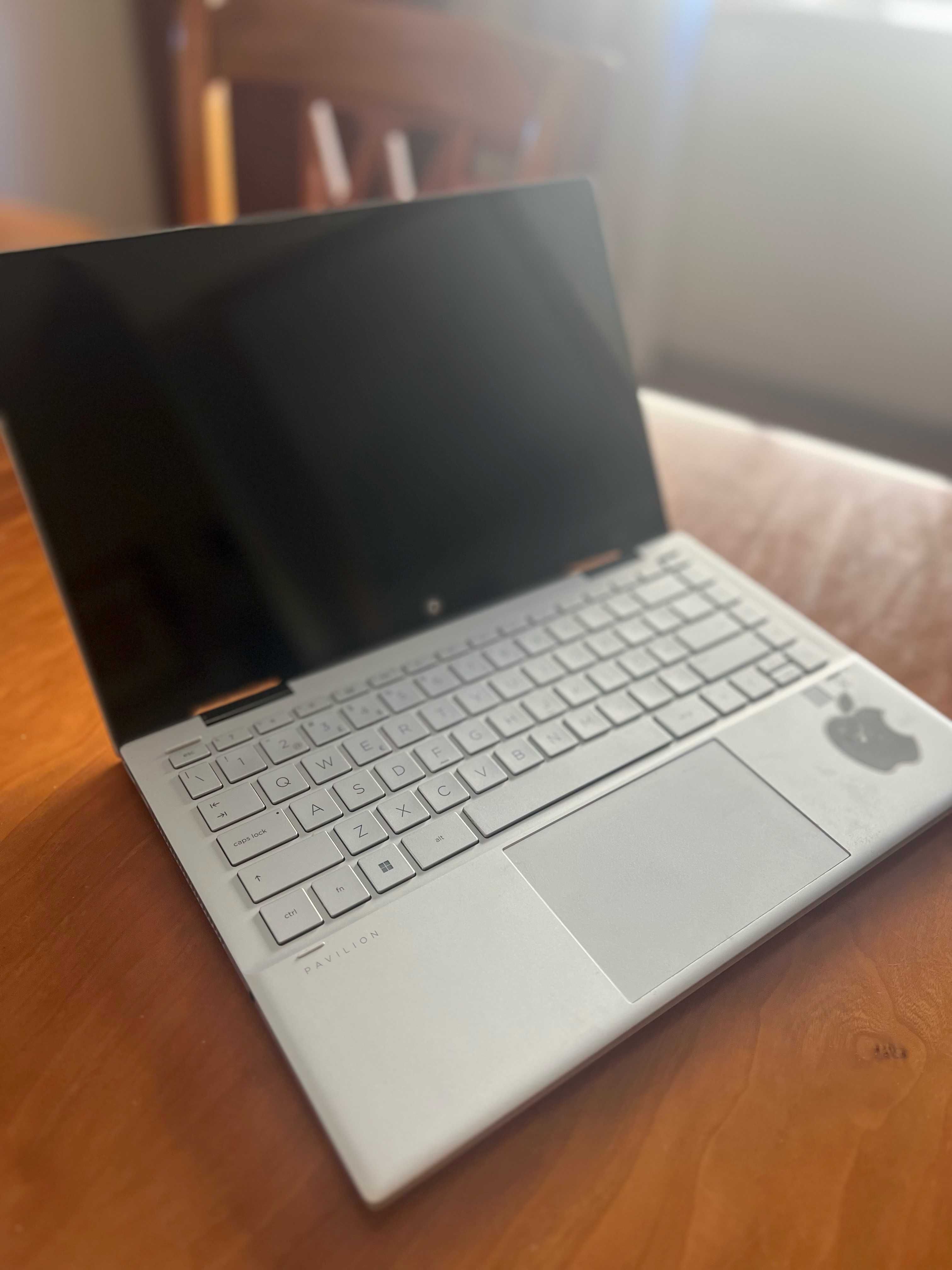 Portátil HP Pavilion x360 14' como NOVO