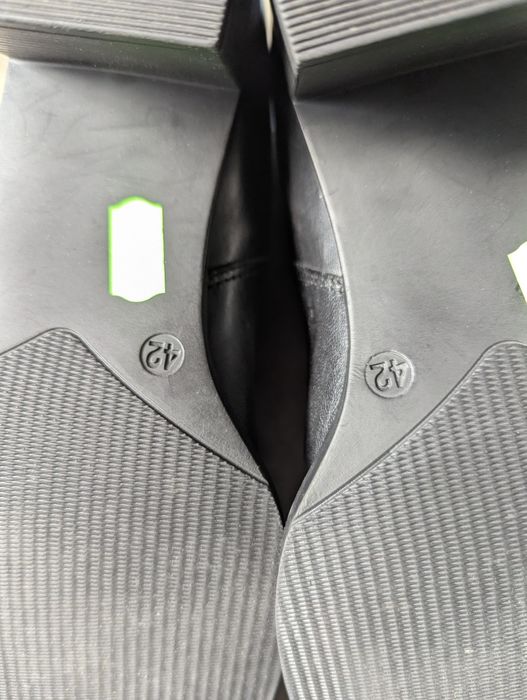 Нові натуральні шкіряні Челсі 42. рр