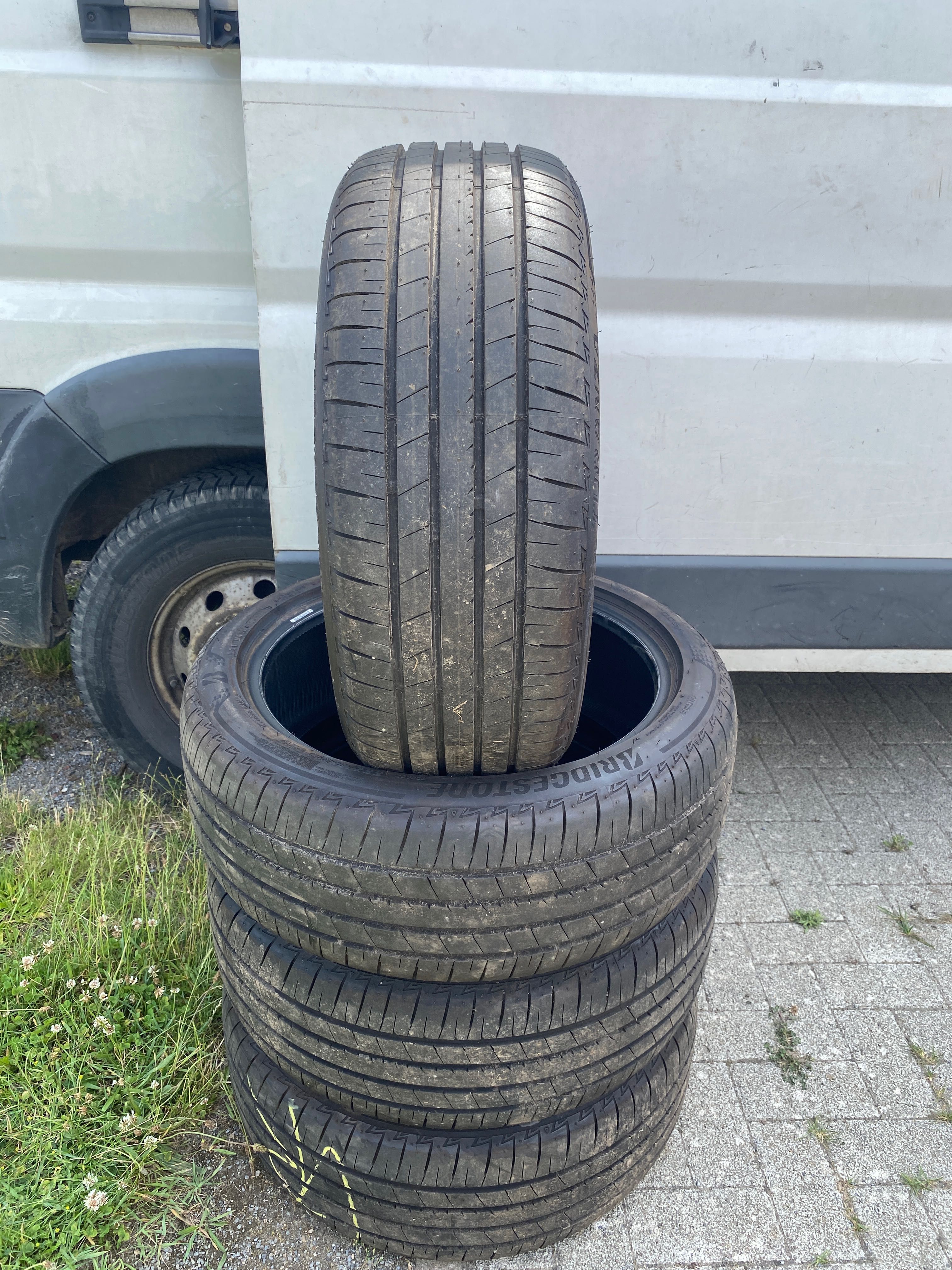 Opony Lato 4 szt. 225/45R19 BRIDGESTONE TURANZA Nowe/Demo 2022r.